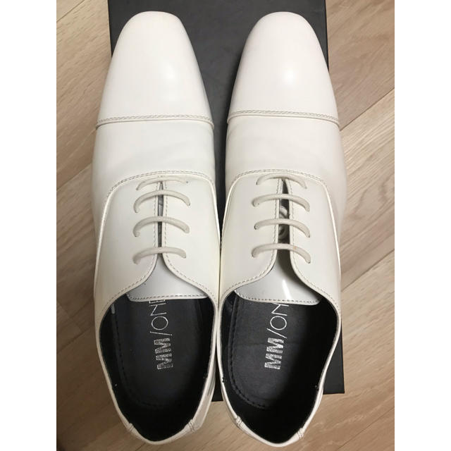 値下げ‼︎ドレスシューズ(ホワイト)新郎革靴 MM/ONE メンズの靴/シューズ(ドレス/ビジネス)の商品写真