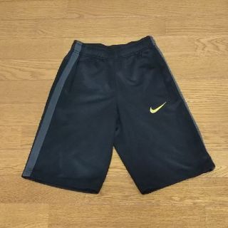 ナイキ(NIKE)のNIKE ハーフパンツ 黒140(パンツ/スパッツ)