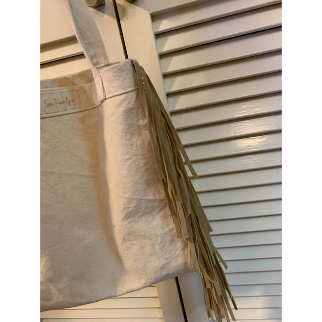 SeaRoomlynn(シールームリン)のsearoomlynn FRINGE MIDIUM BAG レディースのバッグ(トートバッグ)の商品写真