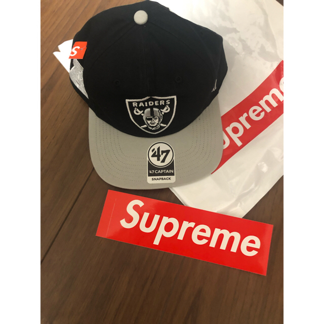 Supreme(シュプリーム)の【新品】Supreme NFL Raiders ‘47 5-Panel Cap メンズの帽子(キャップ)の商品写真