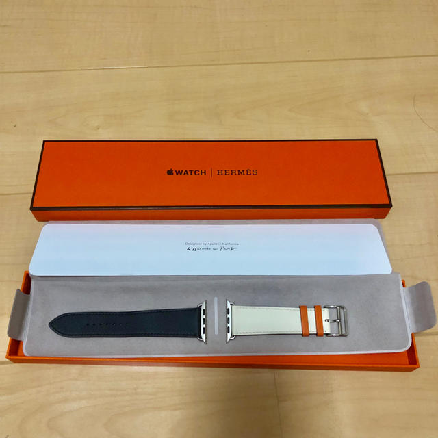 Apple Watch(アップルウォッチ)の試着のみApple Watch Hermes44mm series4用 42mm レディースのファッション小物(腕時計)の商品写真