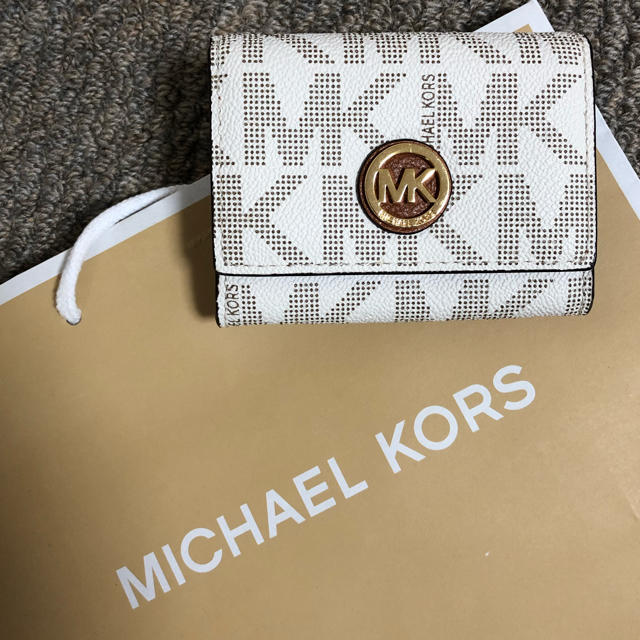 Michael Kors(マイケルコース)の七夕様専用ページです❗️ レディースのファッション小物(名刺入れ/定期入れ)の商品写真