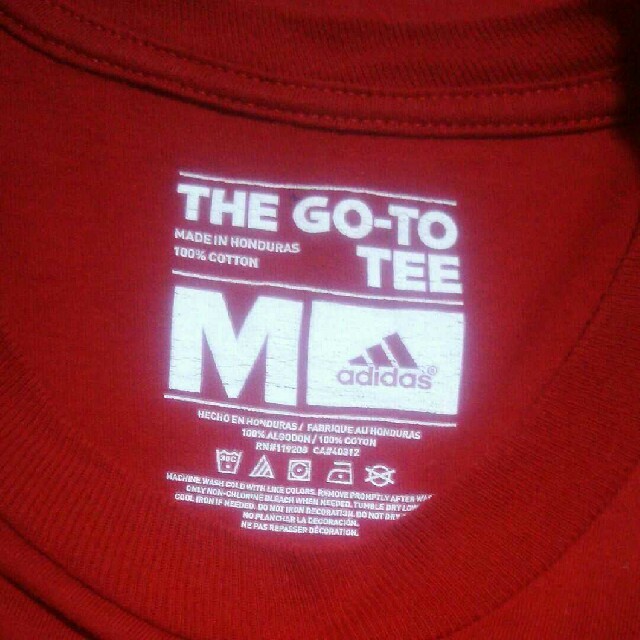 adidas(アディダス)のADIDAS プリント 半袖Tシャツ Ｍサイズ スポーツ アメカジ 古着屋 大学 メンズのトップス(Tシャツ/カットソー(半袖/袖なし))の商品写真