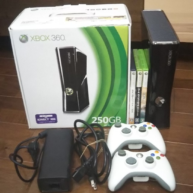 XBOX360S 本体250GB (リキッドブラック) コントローラーソフト付き