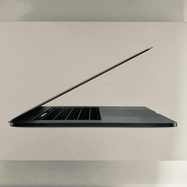 MacBook Pro 15インチ 2019年モデル
