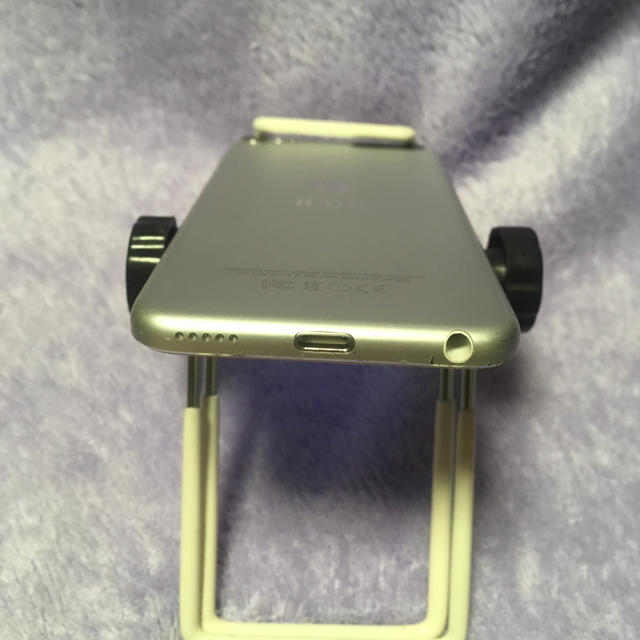 iPod touch 第6世代（16GB）シルバー送料無料スマホ/家電/カメラ