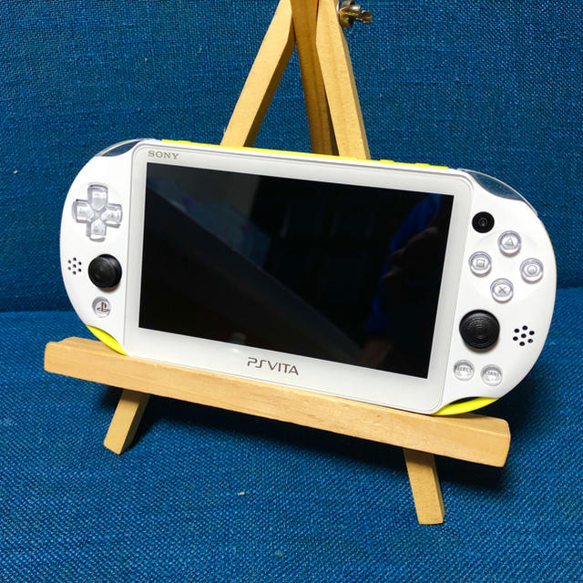 ゲームソフト/ゲーム機本体PlayStation vita PCH-2000 ペルソナ限定モデル