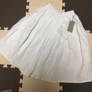 プティマイン(petit main)の新品！b.room♡白スカート♡120(スカート)