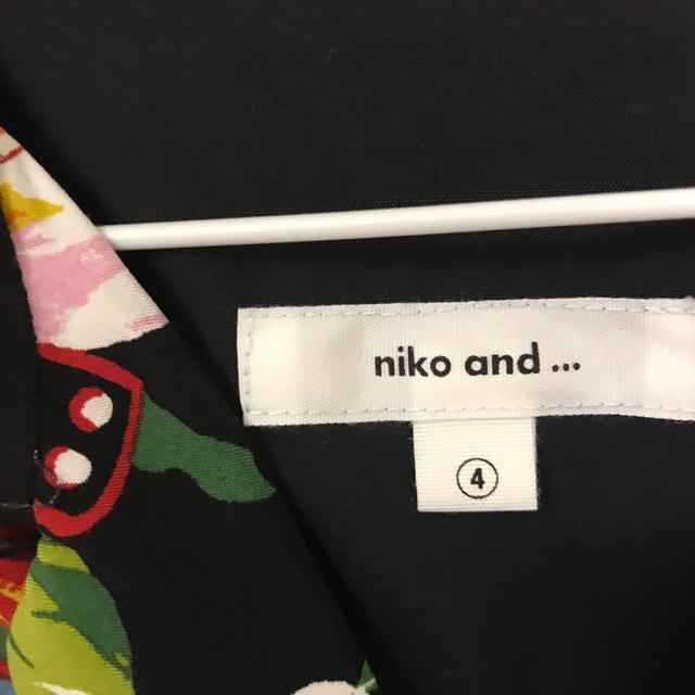 niko and...(ニコアンド)のニコアンド アロハシャツ レディースのトップス(シャツ/ブラウス(半袖/袖なし))の商品写真
