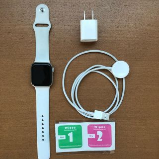 アップルウォッチ(Apple Watch)のApple Watch series 4 ホワイト 40mm GPS(その他)