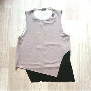 ザラ(ZARA)のZARA　ベージュ　バイカラー　カットソー(カットソー(半袖/袖なし))