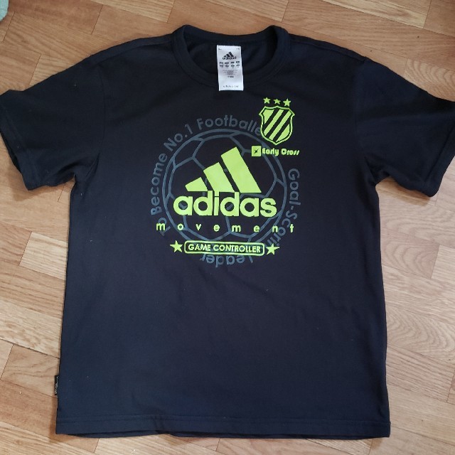 adidas(アディダス)のアディダスTシャツ150 キッズ/ベビー/マタニティのキッズ服男の子用(90cm~)(Tシャツ/カットソー)の商品写真