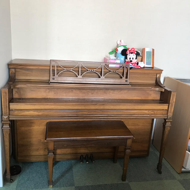 アメリカ製コンソールピアノ