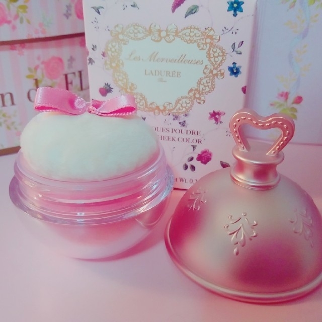 Les Merveilleuses LADUREE(レメルヴェイユーズラデュレ)のラデュレのピンクチーク♡ コスメ/美容のベースメイク/化粧品(チーク)の商品写真