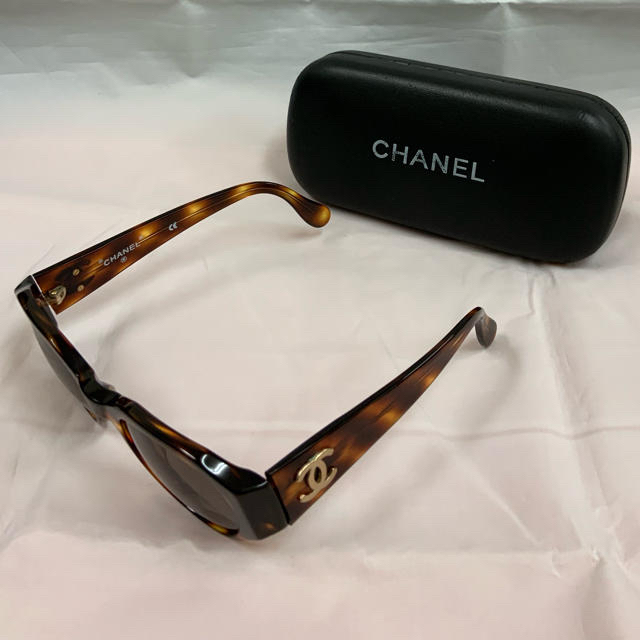 CHANEL(シャネル)の♡CHANEL シャネル サングラス レディース ブラウン系♡ レディースのファッション小物(サングラス/メガネ)の商品写真