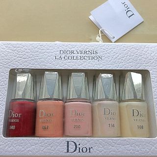 ディオール(Dior)のyupiko様専用　Dior ディオール ネイル 5本セット(マニキュア)