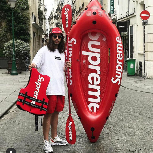 Supreme(シュプリーム)のsupreme kayak カヤック新品 未使用 水鉄砲 セット スポーツ/アウトドアのスポーツ/アウトドア その他(マリン/スイミング)の商品写真