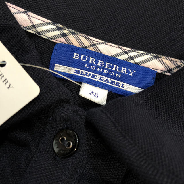 BURBERRY BLUE LABEL(バーバリーブルーレーベル)のバーバリーブルーレーベル ポロシャツ 新品ですが汚れあり レディースのトップス(ポロシャツ)の商品写真