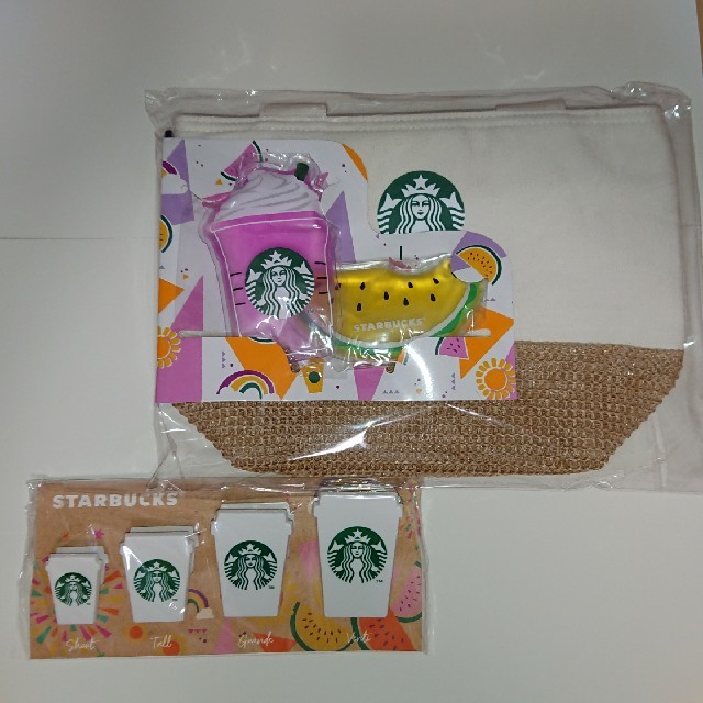 Starbucks Coffee(スターバックスコーヒー)の《オンライン完売品》スターバックス 保冷トート&保冷材・クリップセット インテリア/住まい/日用品の日用品/生活雑貨/旅行(日用品/生活雑貨)の商品写真