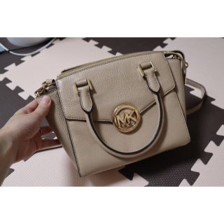 マイケルコース(Michael Kors)のMICHAEL KORSショルダーバッグ(ショルダーバッグ)