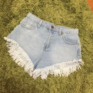 エイチアンドエム(H&M)のH&M フリンジダメージデニム(ショートパンツ)