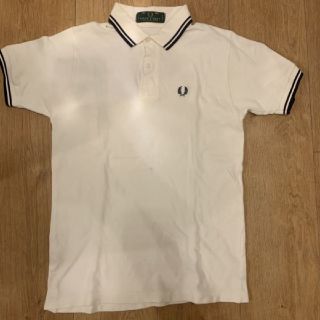 フレッドペリー(FRED PERRY)の激安出品❗目玉品❗フレッドペリー　ポロシャツ　ホワイト(ポロシャツ)