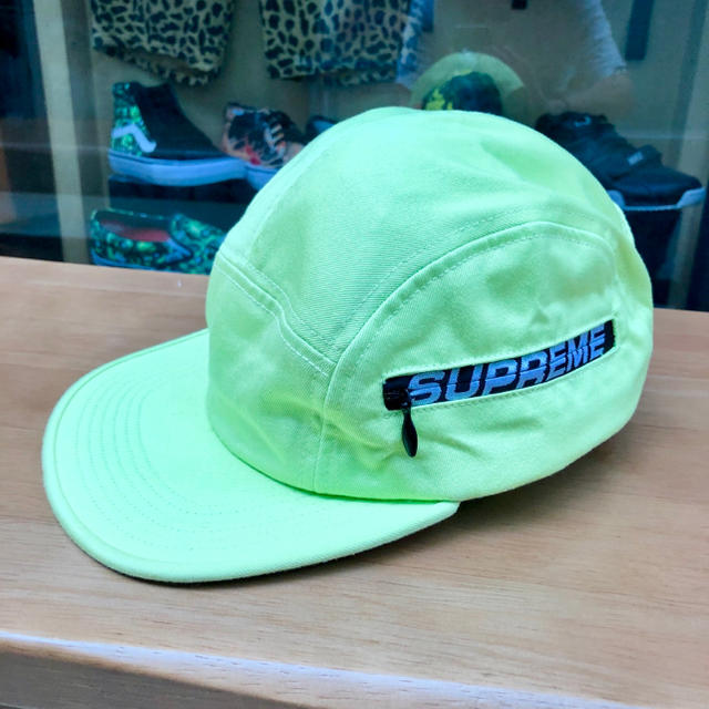 最新な Supreme - Green Neon Cap Camp Zip Side シュプリーム 19ss キャップ