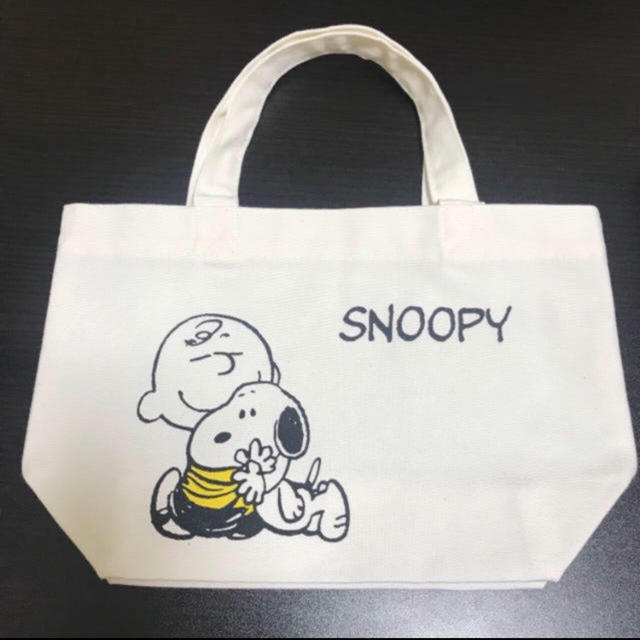 SNOOPY(スヌーピー)のスヌーピーランチバッグ レディースのバッグ(トートバッグ)の商品写真