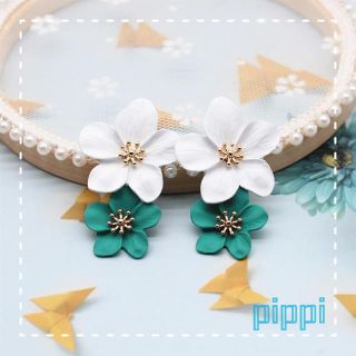 フラワー❀ピアス(ピアス)