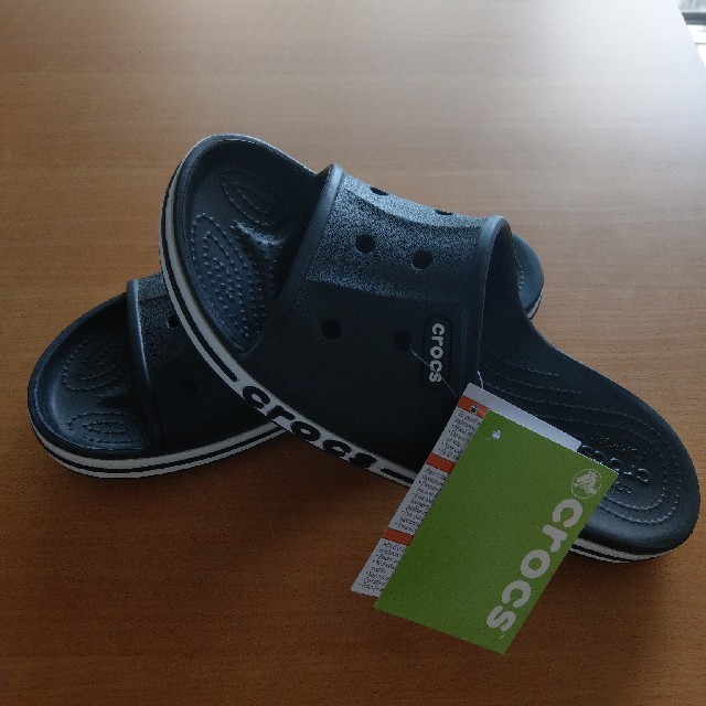 crocs(クロックス)のcrocsサンダル　Black /White メンズの靴/シューズ(サンダル)の商品写真