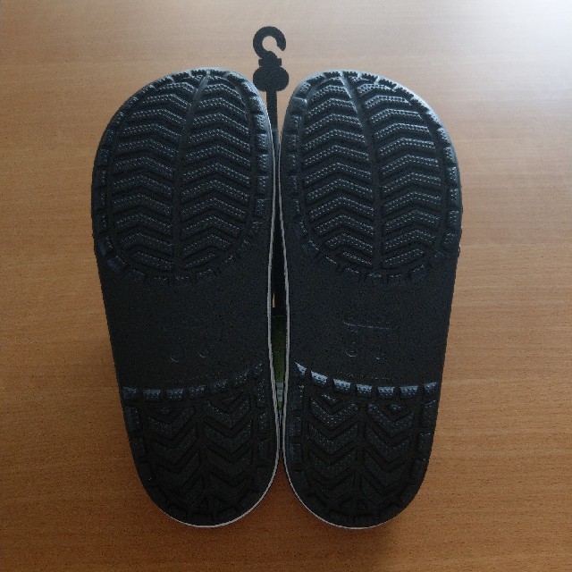 crocs(クロックス)のcrocsサンダル　Black /White メンズの靴/シューズ(サンダル)の商品写真