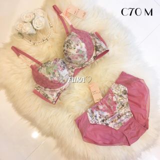 アモスタイル(AMO'S STYLE)のC70♡アモスタイルby トリンプ フラワー チャーミングラマー ピンク(ブラ&ショーツセット)