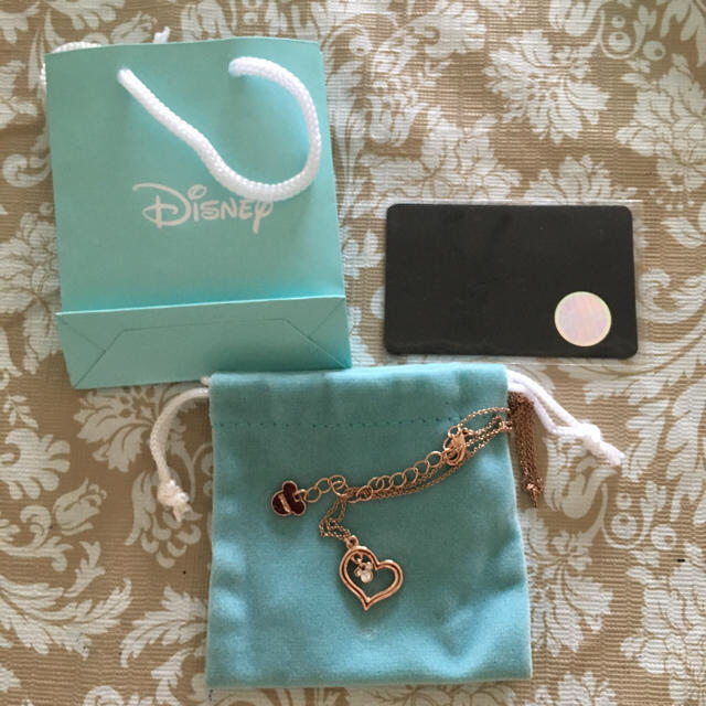 Disney(ディズニー)のディズニースワネックレス　美品 レディースのアクセサリー(ネックレス)の商品写真