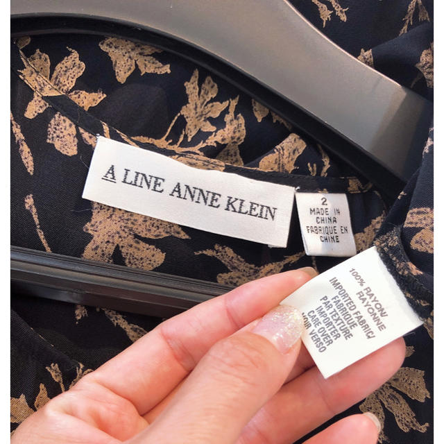 ANNE KLEIN(アンクライン)の新品＊A LINE ANNE KLEIN＊ブラック&ブラウン フラワーワンピース レディースのワンピース(ひざ丈ワンピース)の商品写真