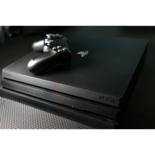 プレイステーション4(PlayStation4)のPlayStation 4 Pro 1TB( CUH-7200BB01) 美品(家庭用ゲーム機本体)