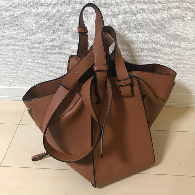 LOEWEハンモック風バッグ