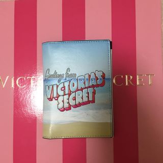 ヴィクトリアズシークレット(Victoria's Secret)のヴィクトリアシークレット パスポートケース\❤︎/(パスケース/IDカードホルダー)