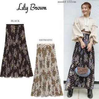 リリーブラウン(Lily Brown)のLilyBrown オリエンタル柄プリーツスカート(ロングスカート)