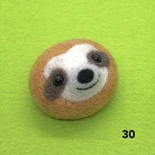 【30】ナマケモノ ブローチ 羊毛フェルト(コサージュ/ブローチ)