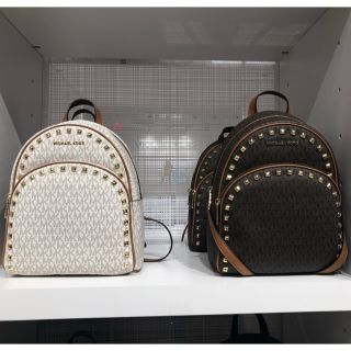 マイケルコース(Michael Kors)のマイケルコース バッグパック MKプリントブラウンorバニラ(リュック/バックパック)