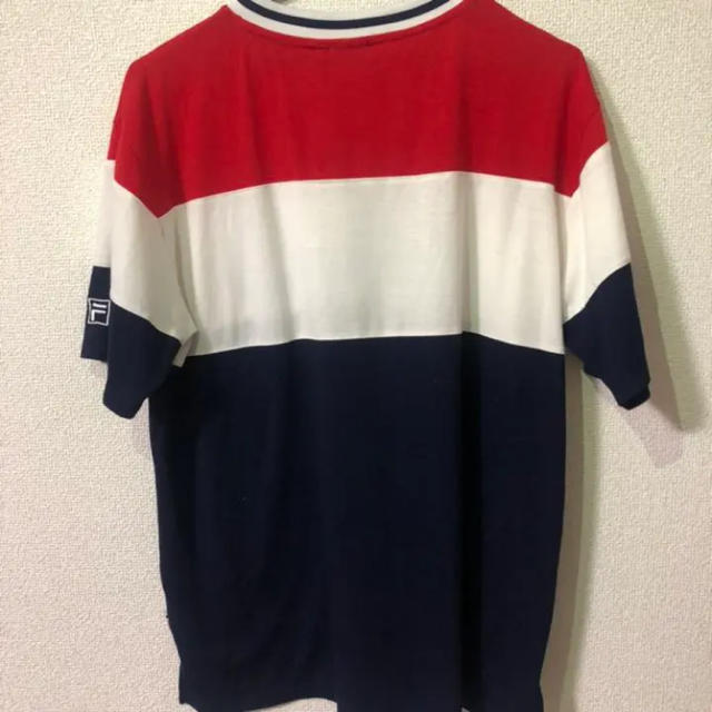 FILA(フィラ)の古着 FILA トリコロール Tシャツ Vネック フィラ ヴィンテージ レディースのトップス(Tシャツ(半袖/袖なし))の商品写真