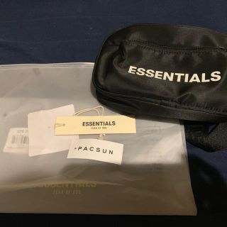 フィアオブゴッド(FEAR OF GOD)のessentials  ボディバッグ(ボディーバッグ)