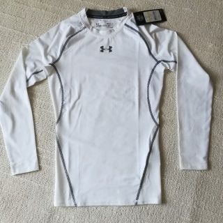 アンダーアーマー(UNDER ARMOUR)の新品　アンダーアーマー　トレーニングウェア　M(Tシャツ/カットソー(七分/長袖))