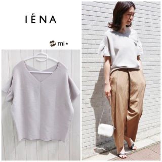 イエナ(IENA)の超美品❣️  Oggi×IENAコラボ ラッフル袖プルオーバー ナチュラル(ニット/セーター)