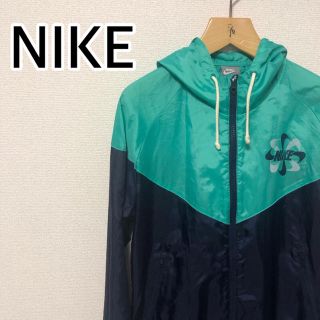 ナイキ(NIKE)のNIKE ナイキ ナイロンジャケット グリーン (ナイロンジャケット)