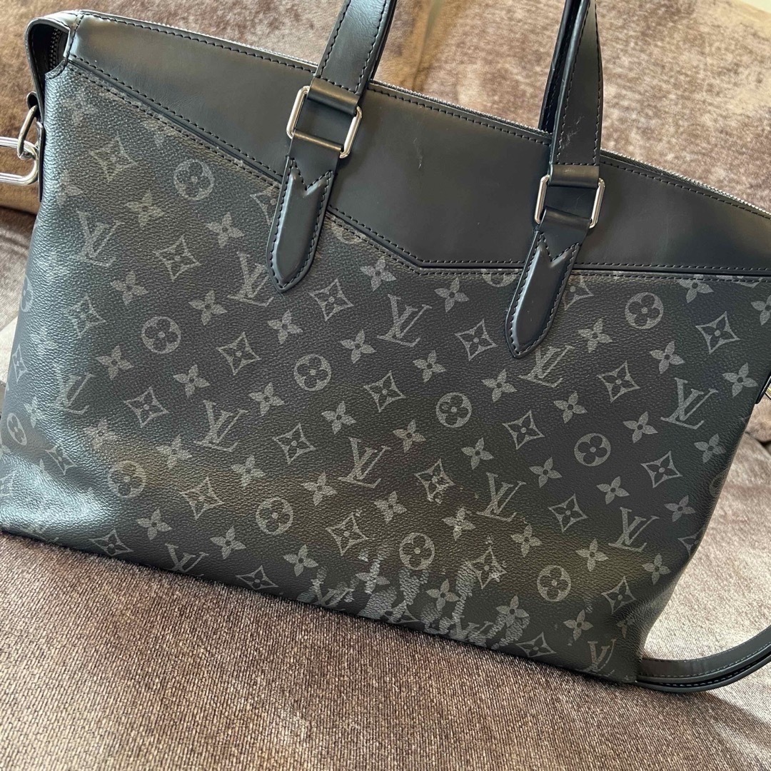 LOUIS VUITTON(ルイヴィトン)の40万円正規品 VUITTON ブリーフケースエクスプローラー モノグラム メンズのバッグ(ショルダーバッグ)の商品写真