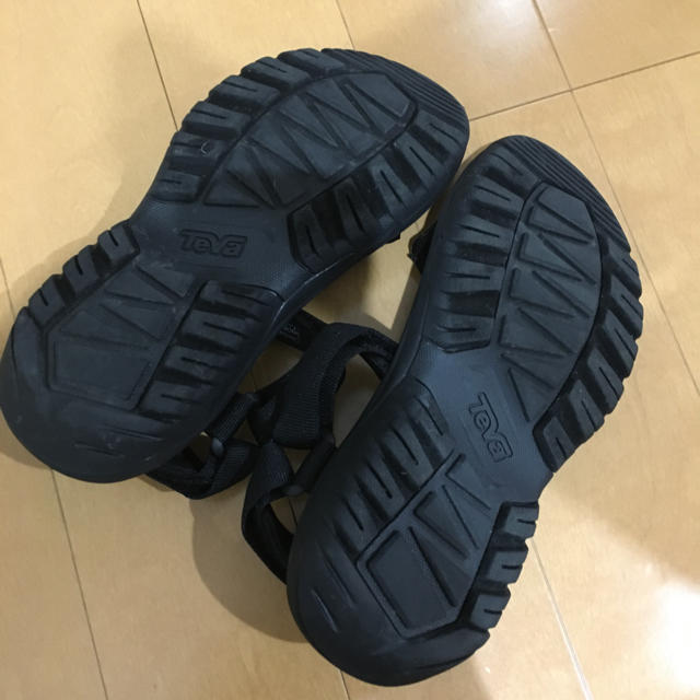 Teva(テバ)のteva ハリケーン 24cm レディースの靴/シューズ(サンダル)の商品写真