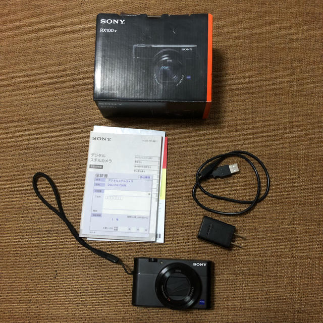 SONY(ソニー)のsony RX100m5 スマホ/家電/カメラのカメラ(コンパクトデジタルカメラ)の商品写真