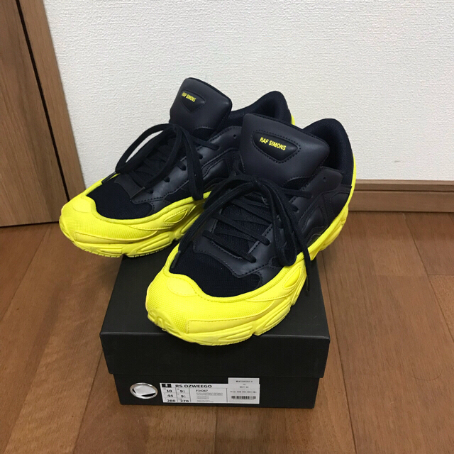 ADIDAS RAF SIMONS OZWEEGO スニーカーオズウィーゴ