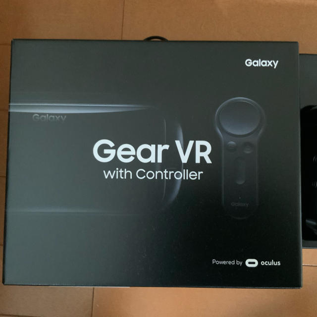 SAMSUNG(サムスン)の値下げしました。Galaxy Gear VR with Controller スマホ/家電/カメラのスマホ/家電/カメラ その他(その他)の商品写真